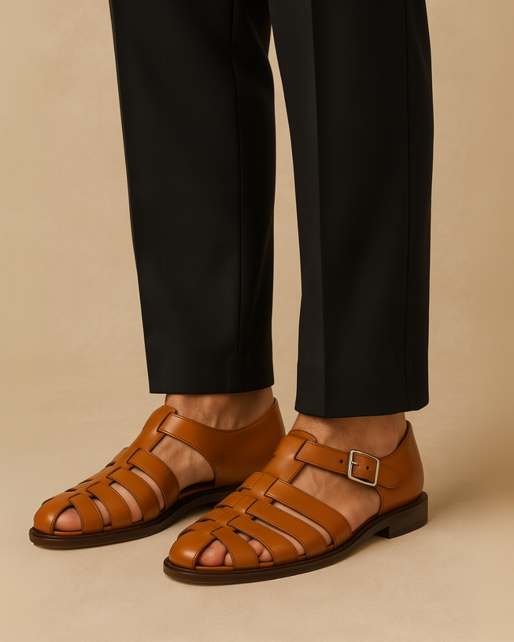 Renaud™ | Elegant lukket sandal med rem og spænde