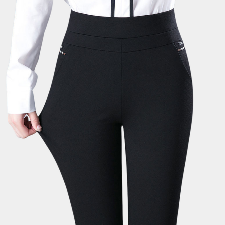 Delphine | Komfortable og Elastiske Slim Fit Bukser