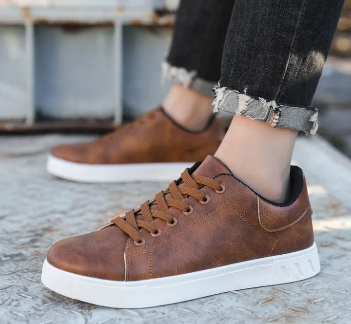 Lauge | Herresneakers med Hvid Sål