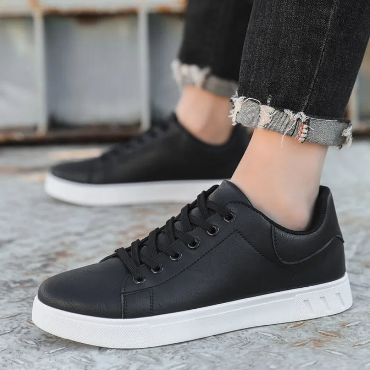 Lauge | Herresneakers med Hvid Sål