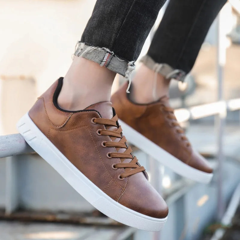 Lauge | Herresneakers med Hvid Sål